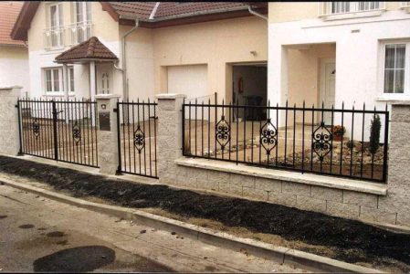 kovaný plot (Praha - Písnice)