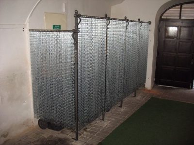 zástěna na popelnice (Praha - Nové Město)