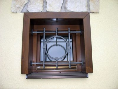 okenní mříž (Chotouň)
